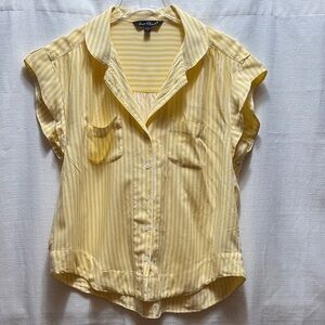 Velvet Heart Yellow and White Striped Cap-Sleeve Button-Down Blouse